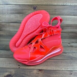 NEW Nike Jordan Air Women's Sz 7, M 5.5 Latitude 720 Red October Bright Crimson